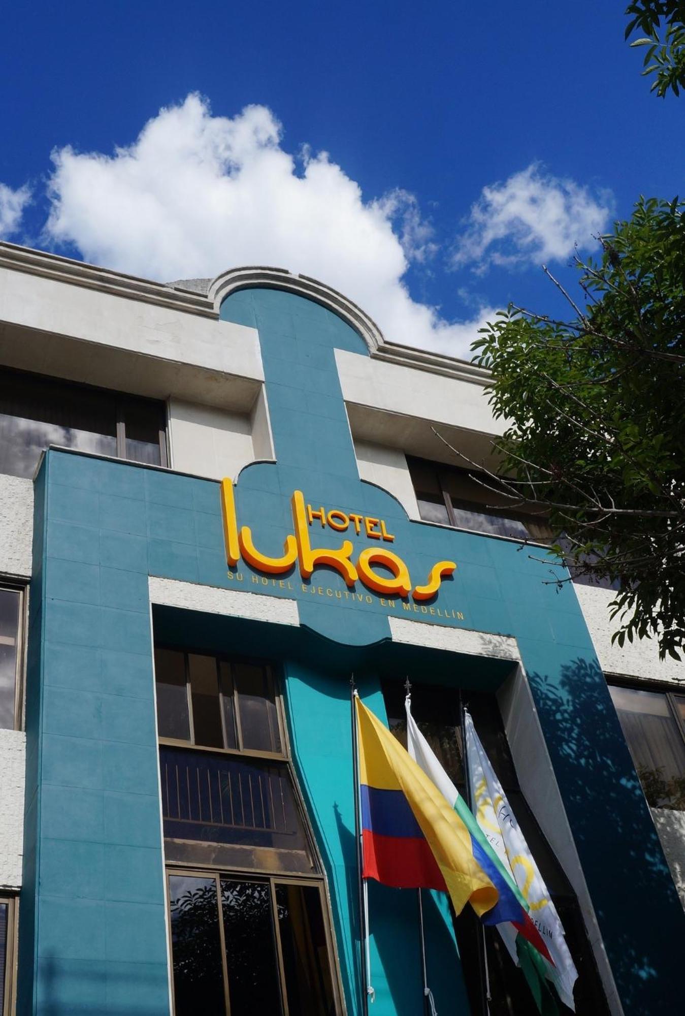 Hotel Lukas Меделин Екстериор снимка