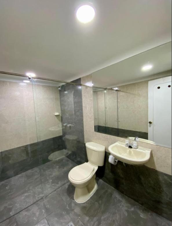 Hotel Lukas Меделин Екстериор снимка